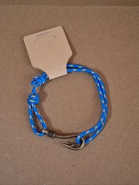 New Fish Hook Paracord Bracelet